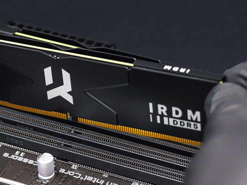 Чи впливає RGB-підсвічування на продуктивність DDR5?