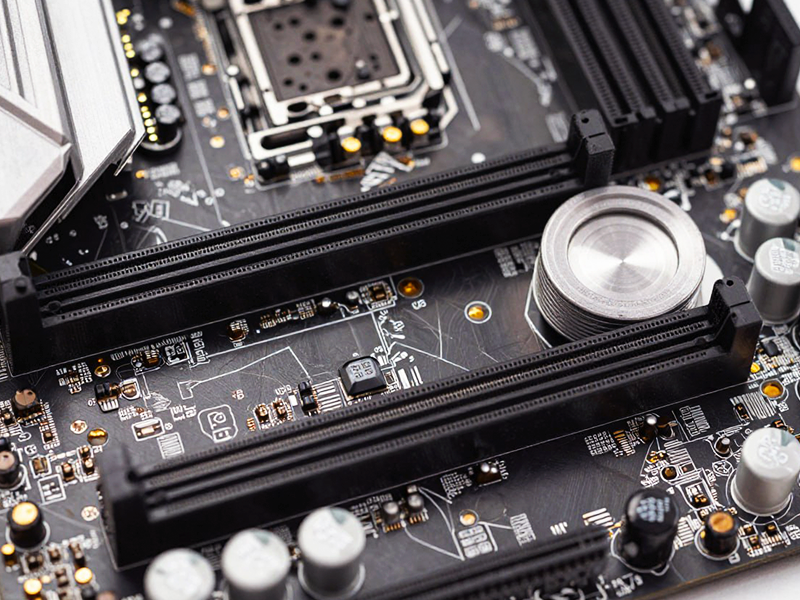 Что такое PCI Express и почему количество линий важно?