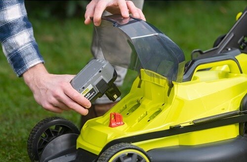 Газонокосарка Ryobi ONE+ RY18LMX40B-0 (5133005479)