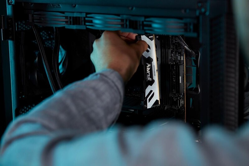 Модуль памяти DDR5 2x48GB/6400 Kingston Fury Renegade Silver (KF564C32RSK2-96)