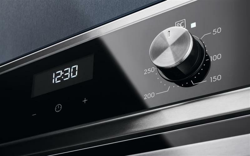 Духова шафа Electrolux EOF5H40BX