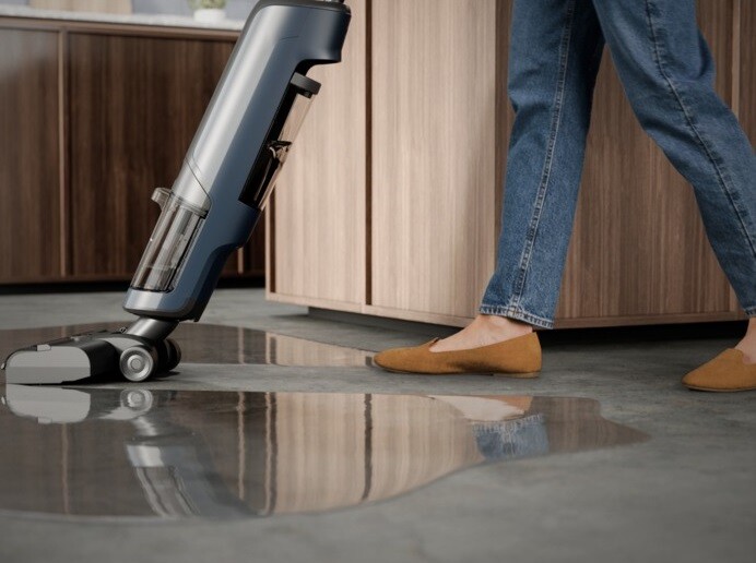 Акумуляторний миючий пилосос Electrolux EW81U3DB