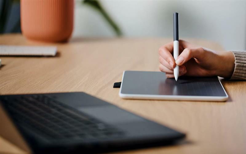 Графічний планшет Wacom One S Bluetooth (CTC4110WLW1B)