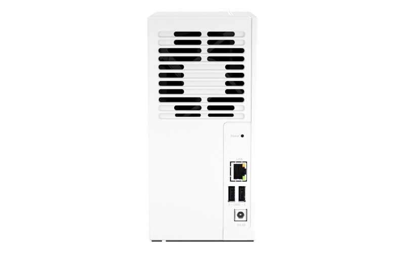 Мережевий дисковий масив QNAP TS-233