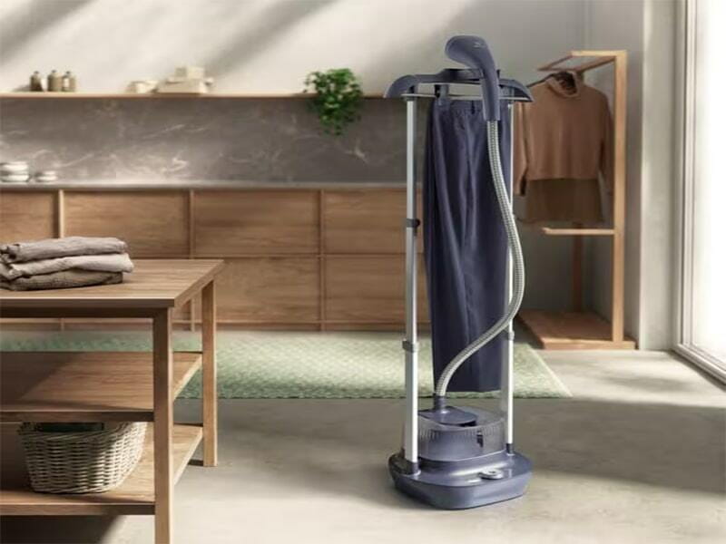 Отпариватель Electrolux Delicate 7000 E7US1-4MN