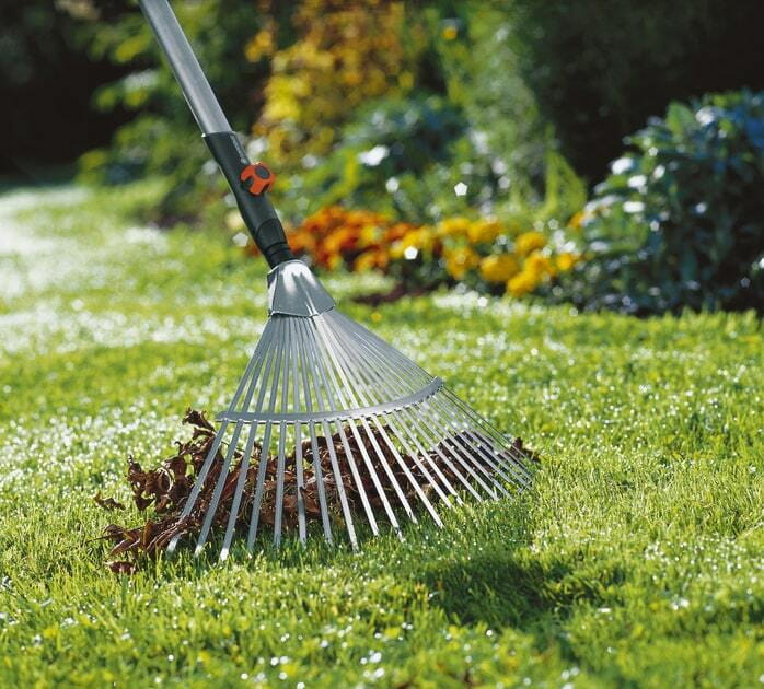 Комплект граблів Gardena Combisystem віялові сталеві 50 см та ручка Gardena Combisystem FSC дерев`яна (03022-20.000.00)