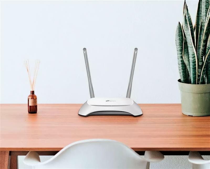 Беспроводной маршрутизатор TP-Link TL-WR840N