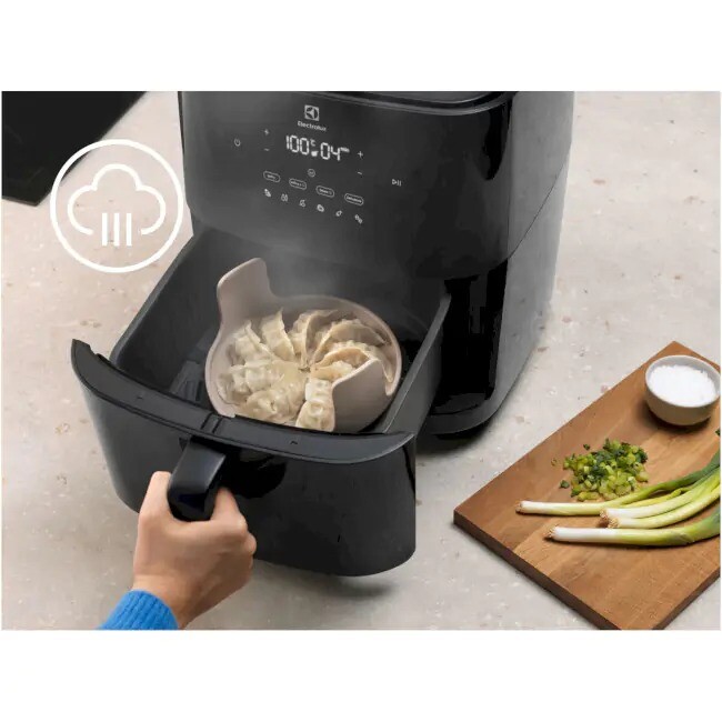 Мультипечь Electrolux 800 Air Fryer EAF7SB