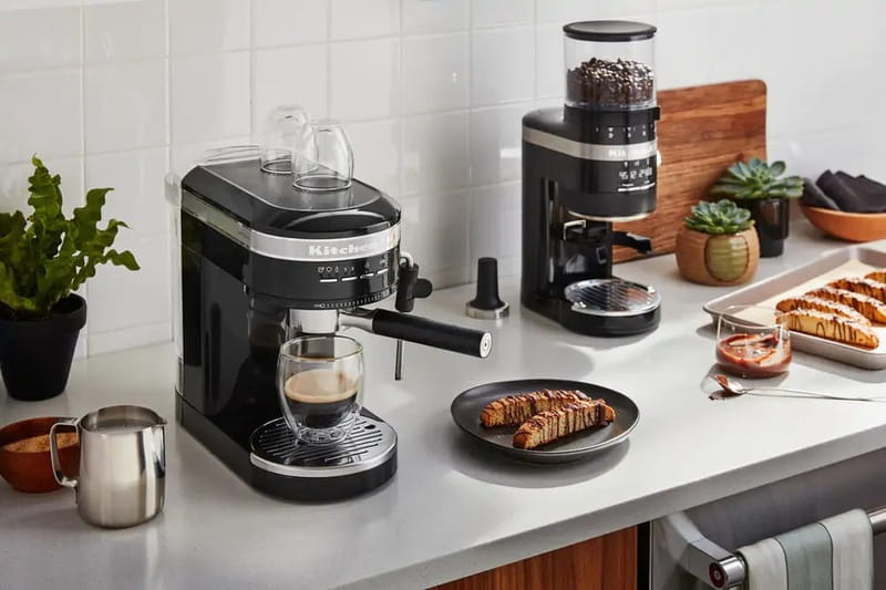 Кавомолка KitchenAid Artisan 5KCG8433EOB Black