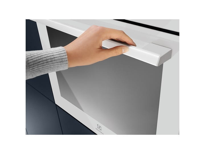 Духова шафа Electrolux EOE8P39WV