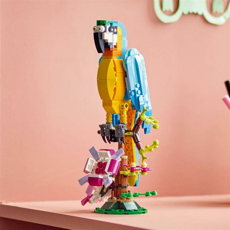 Конструктор LEGO Creator Экзотический попугай (31136)