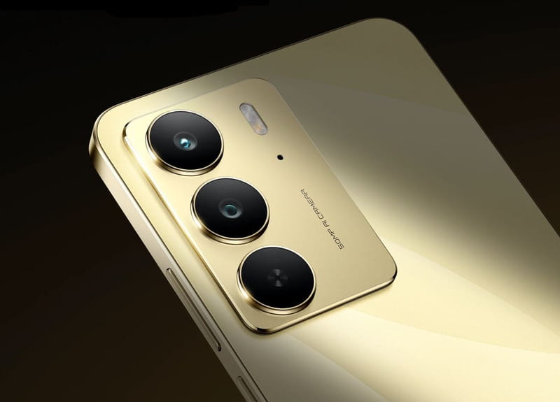 Смартфон Realme C75 8/256GB (RMX3941) Lightning Gold