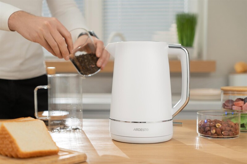 Электрочайник Ardesto EKL-450W