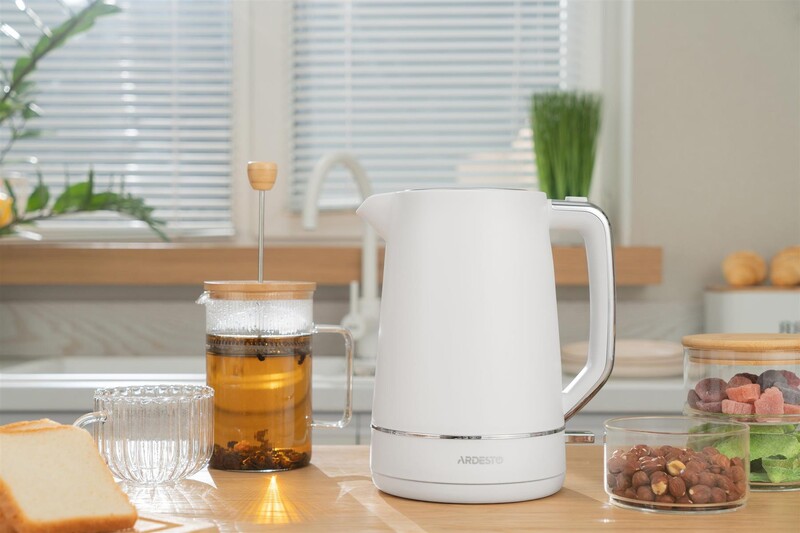 Электрочайник Ardesto EKL-450W