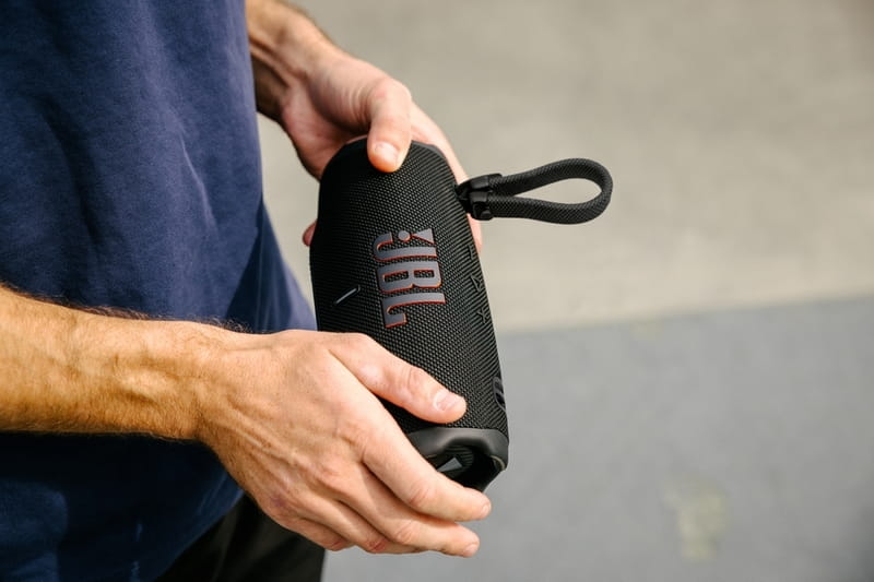 Акустична система JBL Charge 6 Black (JBLCHARGE6BLK)