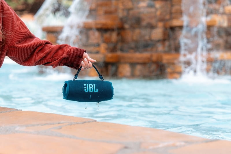 Акустическая система JBL Charge 6 Blue (JBLCHARGE6BLU)
