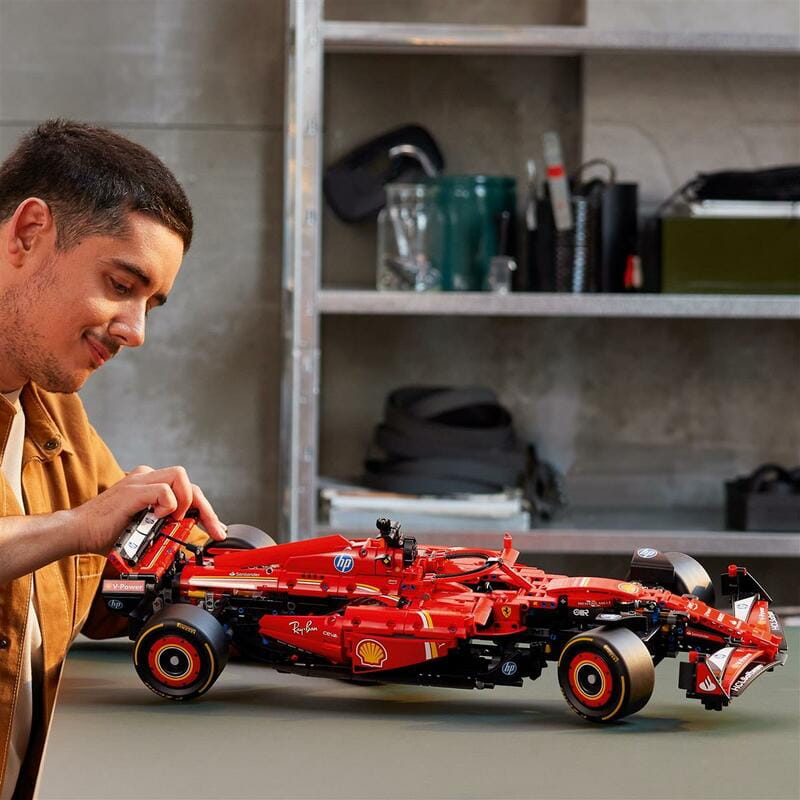 Конструктор LEGO Technic Автомобіль F1 Ferrari SF-24 (42207)