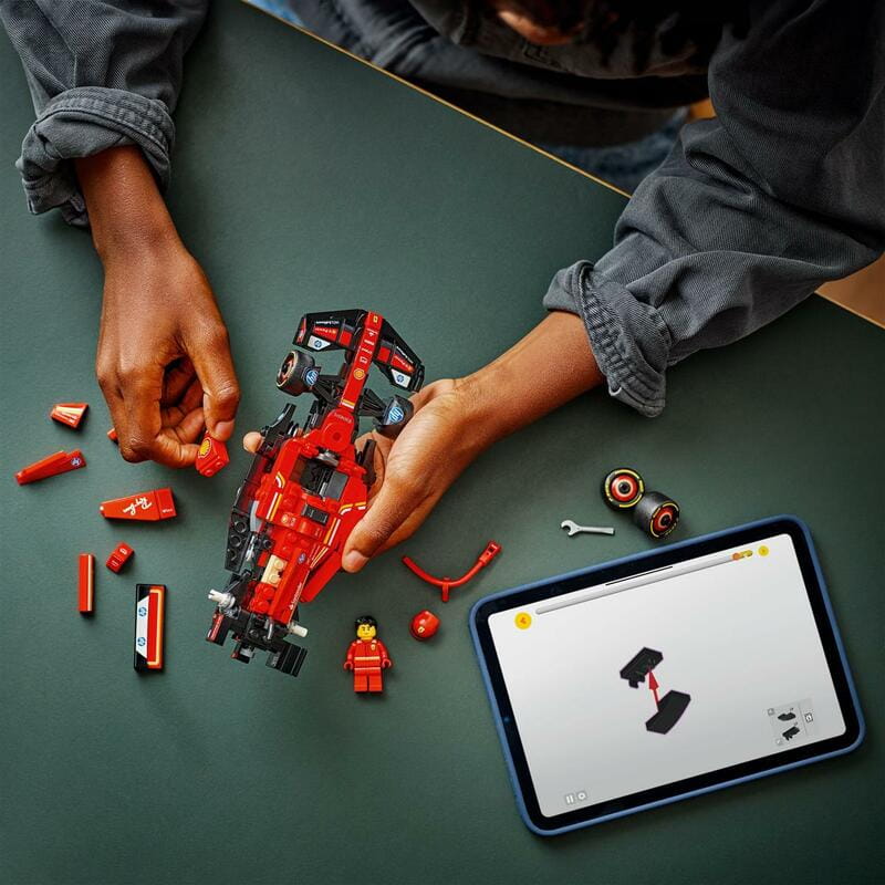 Конструктор LEGO Speed Champions Автомобиль для гонок F1 Ferrari SF-24 (77242)