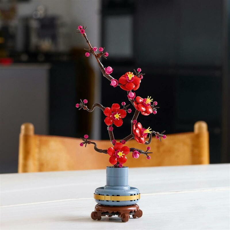 Конструктор LEGO Icons Botanicals Сливовий цвіт (10369)