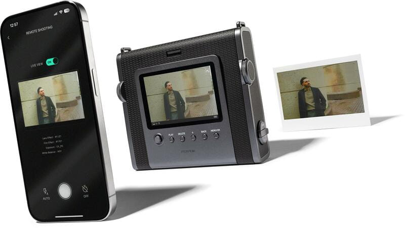 Камера моментального друку Fujifilm Instax Wide Evo Black (16840933)