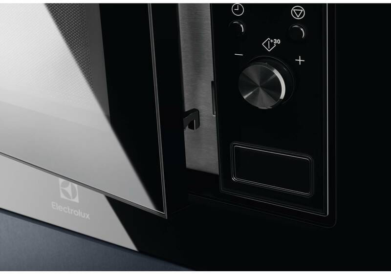 Вбудована мікрохвильова піч Electrolux LMS2203EMK