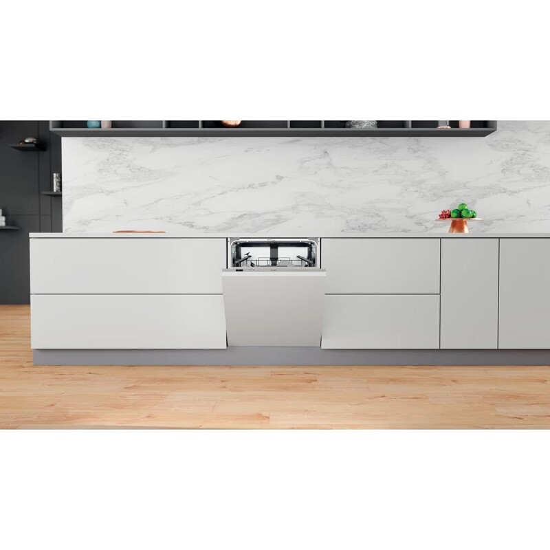 Вбудована посудомийна машина Whirlpool WI 7020 P