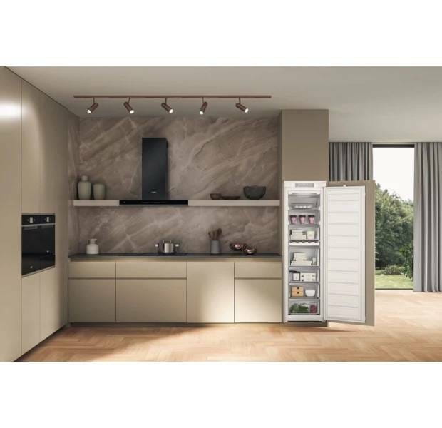 Вбудована морозильна камера Whirlpool WHSD18F013D1