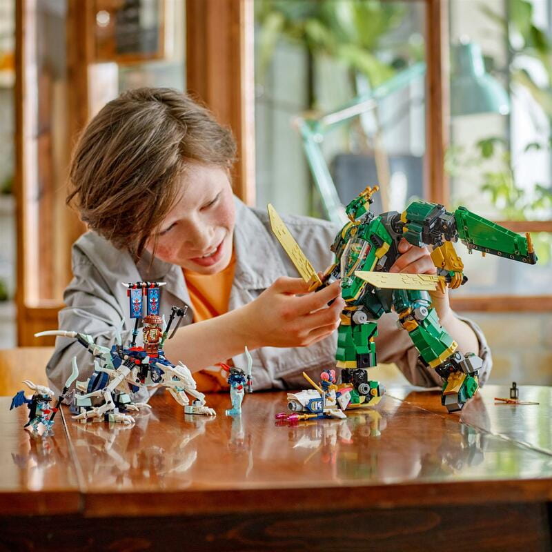 Конструктор LEGO Ninjago Реактивный робот Ллойда (71845)