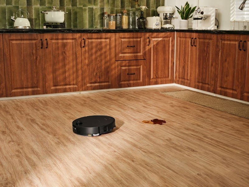 Робот-пилосос Roborock Saros 10 Black