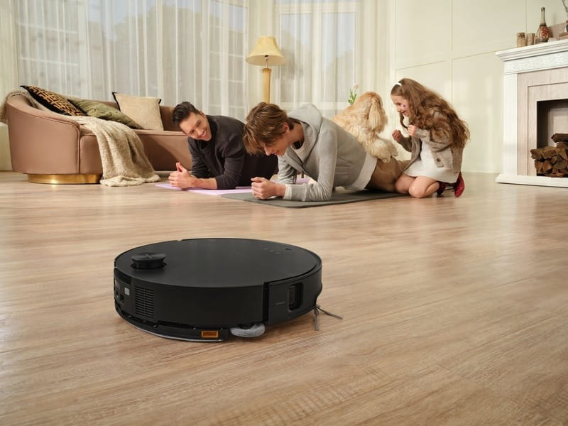 Робот-пилосос Roborock Saros 10 Black
