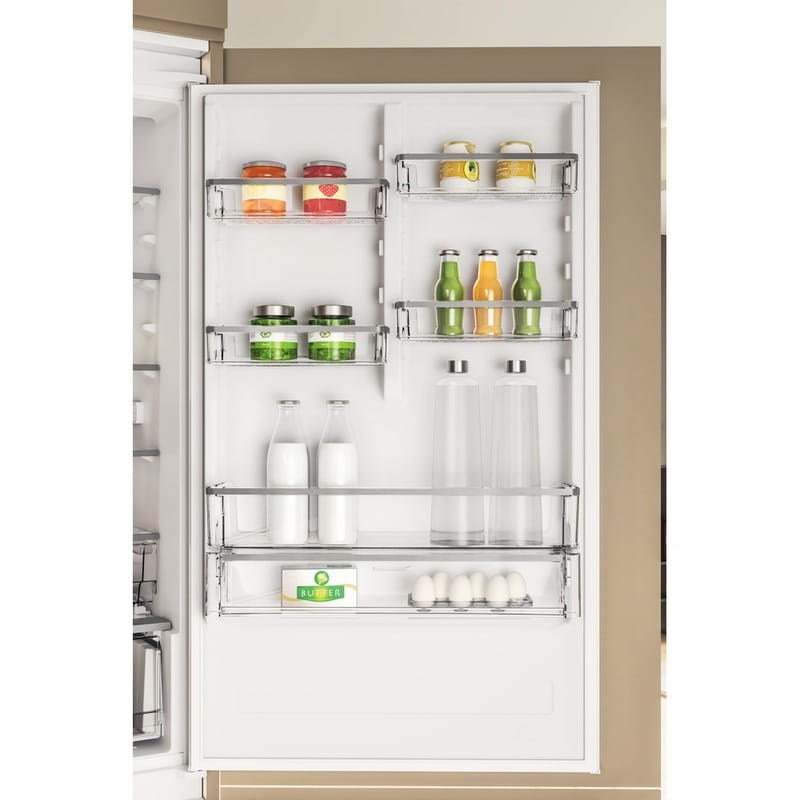Встраиваемый холодильник Whirlpool WHSP70T121