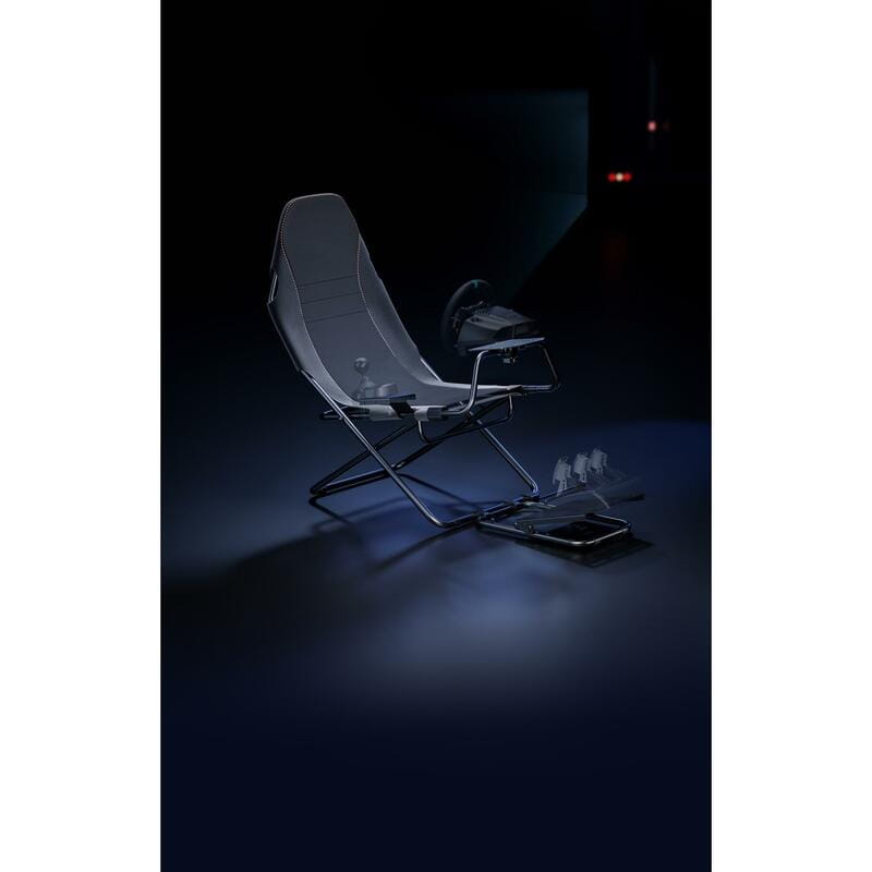 Кресло-кокпит с креплением для руля, педалей и коробки передач GamePro RS400B Black