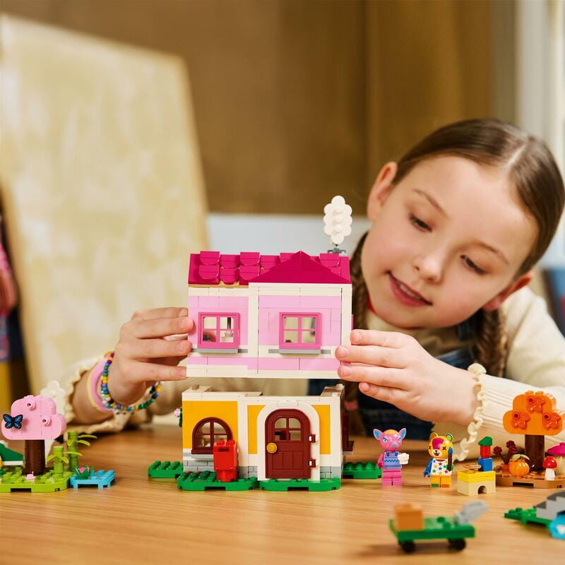 Конструктор LEGO Animal Crossing Творчі будинки: сезони розваг (77057)