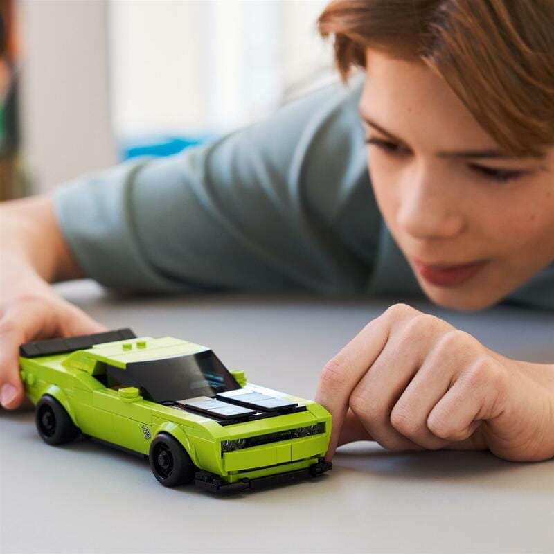 Конструктор LEGO Speed Champions Спортивний автомобіль Dodge Challenger SRT Hellcat (77237)