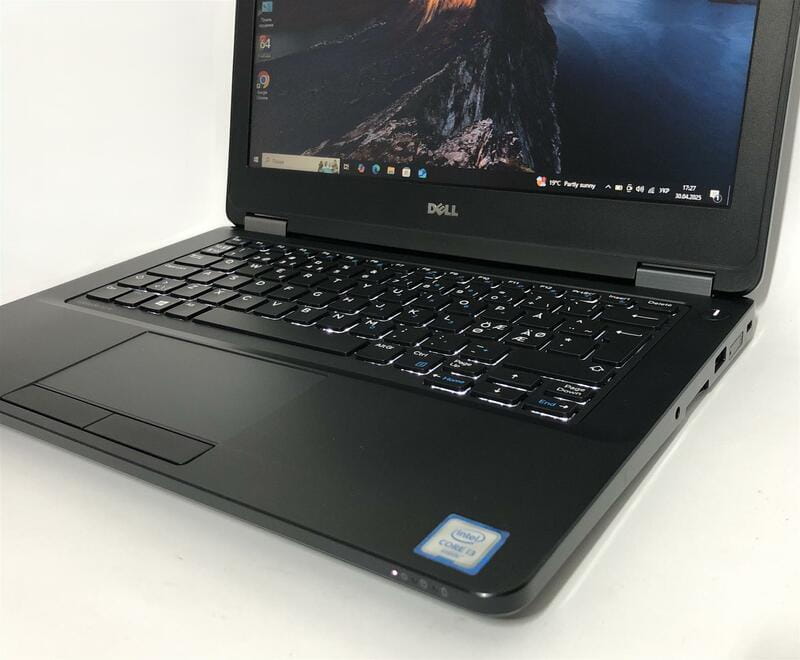 Ноутбук Dell Latitude E5270 / 12.5" (1366x768) / i3-6100U / 8GB / 128GB SSD / Win10Pro / Backlight - Б/в