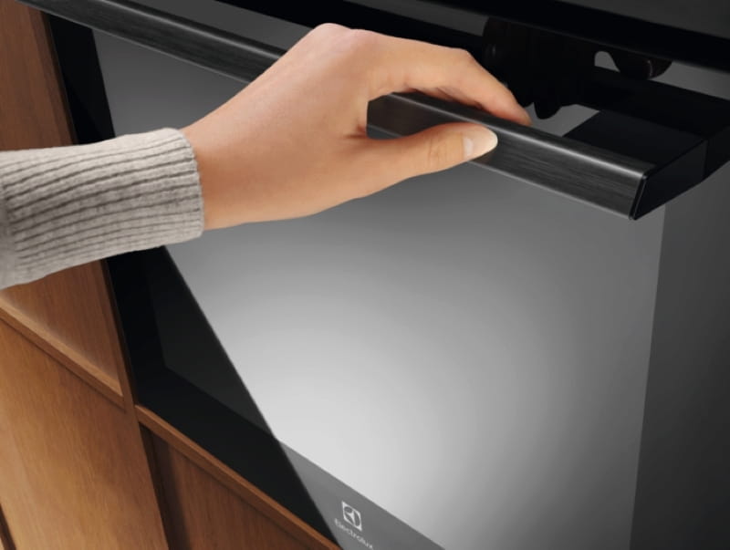 Духова шафа Electrolux LOE8F38Z