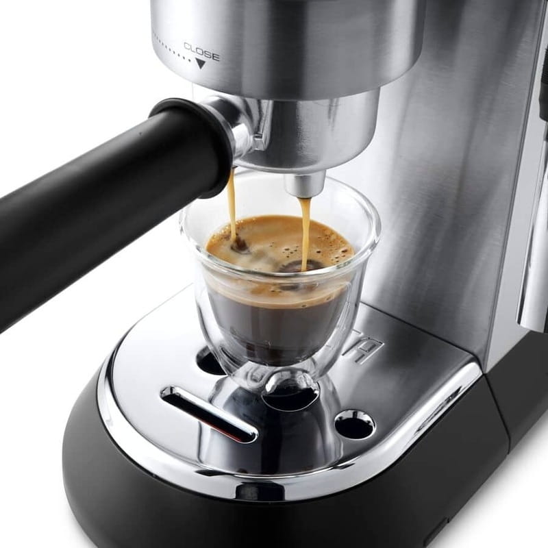 Кофеварка рожковая Delonghi EC 685 M Dedica