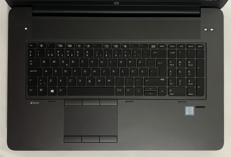 Ноутбук HP ZBook 17 G4 / 17.3" FullHD IPS / i7-7820HQ / 32GB / 500GB SSD / nVidia Quadro P3000, 6GB / Win10Pro / Backlight / сканер відбитка - Б/в