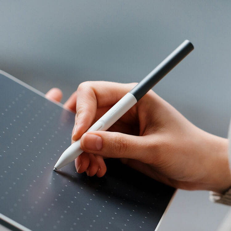 Перо Wacom One (2023) біло-сіре (CP92303B2Z)