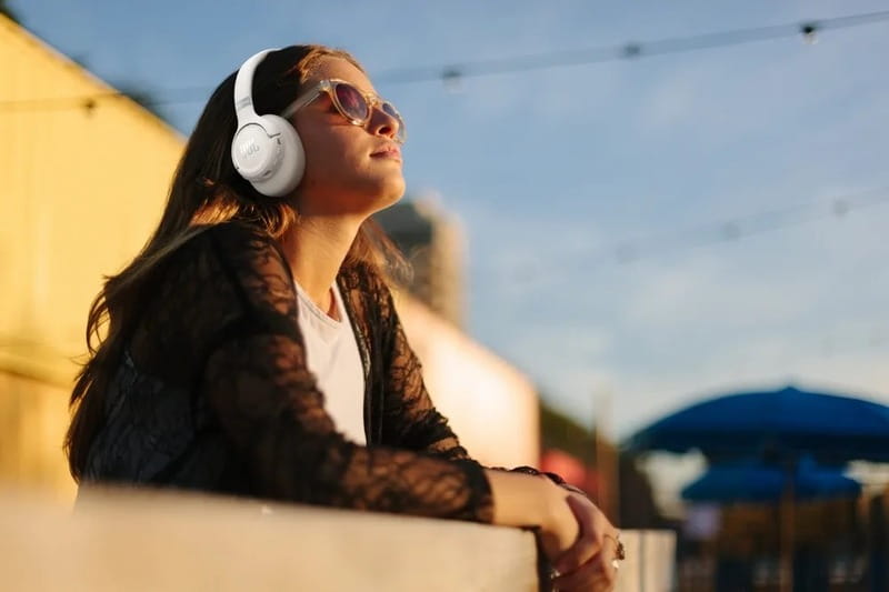 Bluetooth-гарнитура JBL Tune 780NC White (JBLT780NCWHT)
