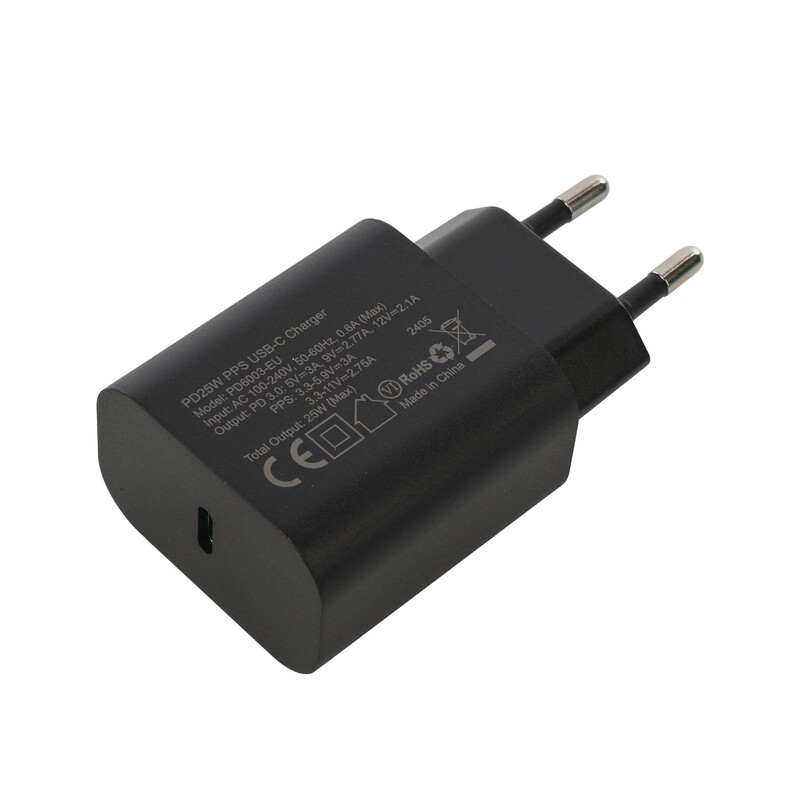 Мережевий зарядний пристрій Choetech (1USBх3A) 25W Black (PD6003-EU-BK)
