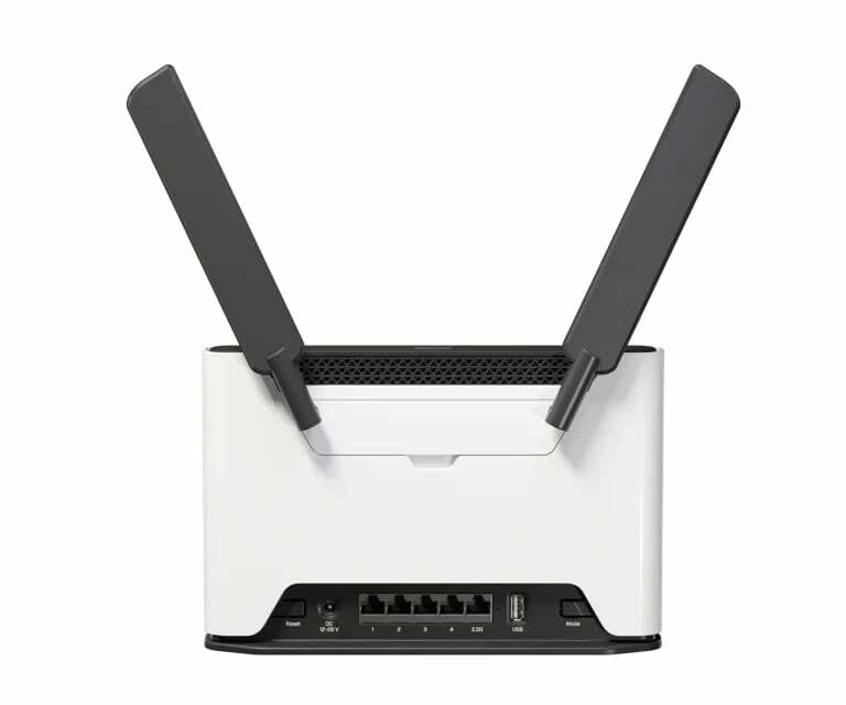 Беспроводной маршрутизатор MikroTik Chateau 5G R17 ax (S53UG+5HaxD2HaxD-TC&RG650E-EU)