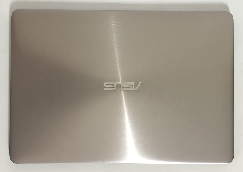 Ноутбук Asus ZenBook UX330C / 13.3" FullHD IPS / M3-7Y30 / 8GB / 256GB SSD / Win10 / Backlight - Б/в