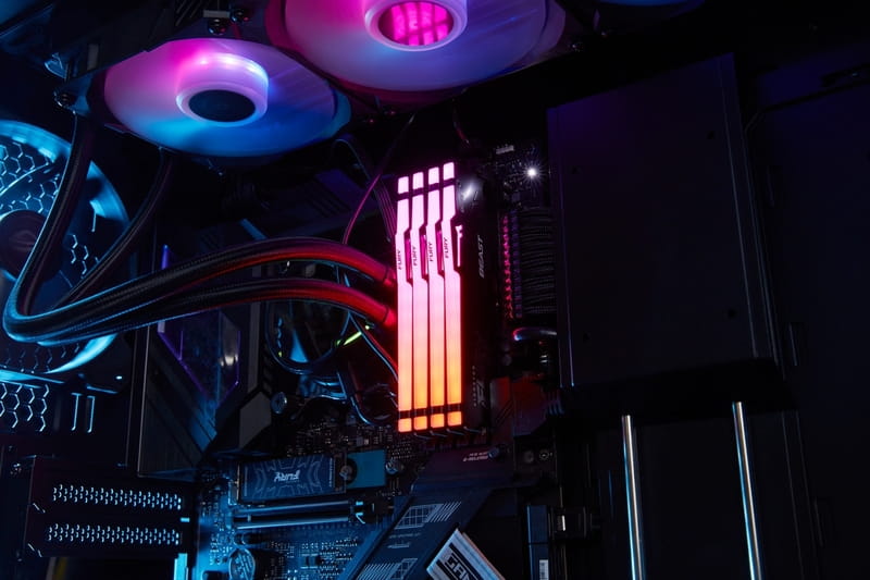 Модуль памяти DDR5 32GB/6000 Kingston Fury Beast RGB Black (KF560C36BBE2A-32)