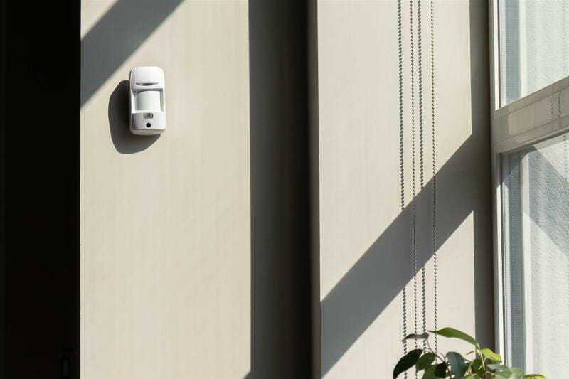 Бездротовий датчик руху з камерою U-Prox PIR Cam White