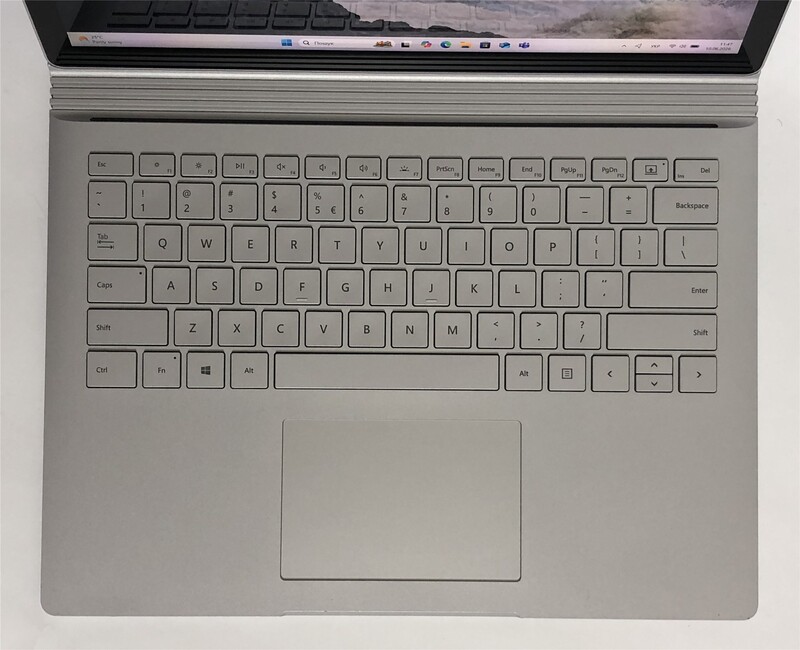 Ноутбук Microsoft Surface Book 2 1769 / 13.5" (3000x2000) IPS Touch / i7-8650U / 8GB / 512GB SSD / nVidia GTX 1050 2GB / Win11Pro / Backlight - Б/в