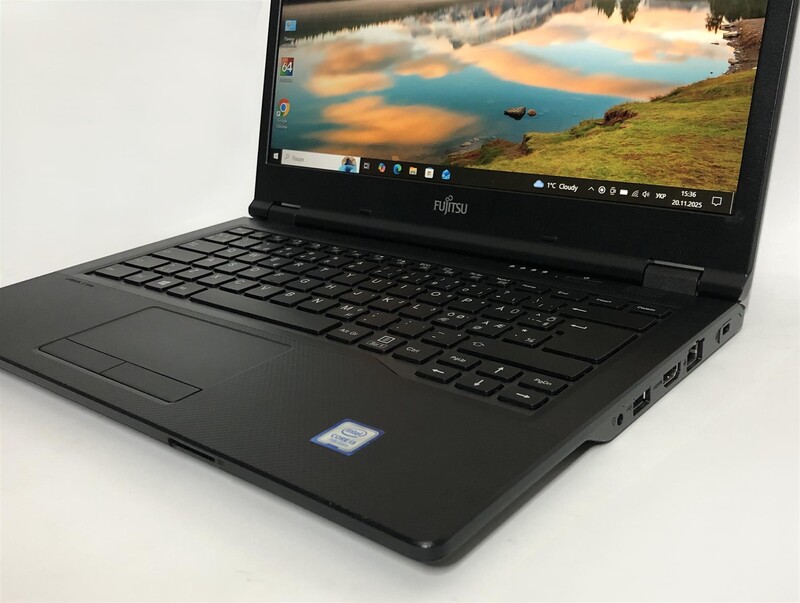 Ноутбук Fujitsu Lifebook E548 / 14" FullHD IPS / i3-7130U / 8GB / 256GB SSD / 4G/LTE / Win10Pro - Б/в