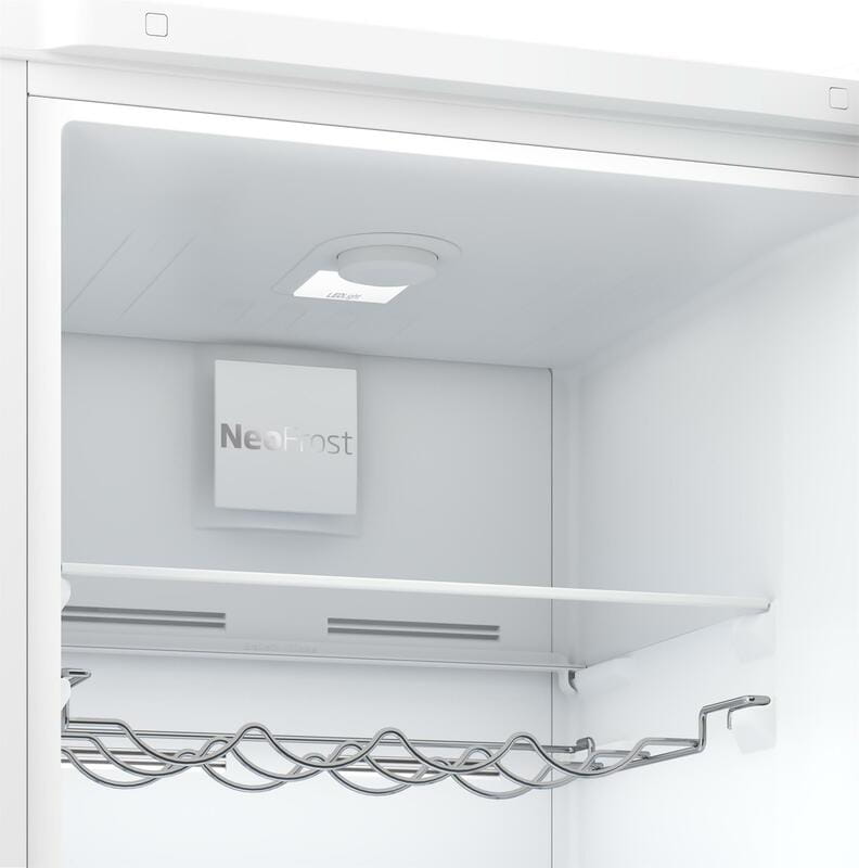 Холодильник Beko RCNA366K40WN
