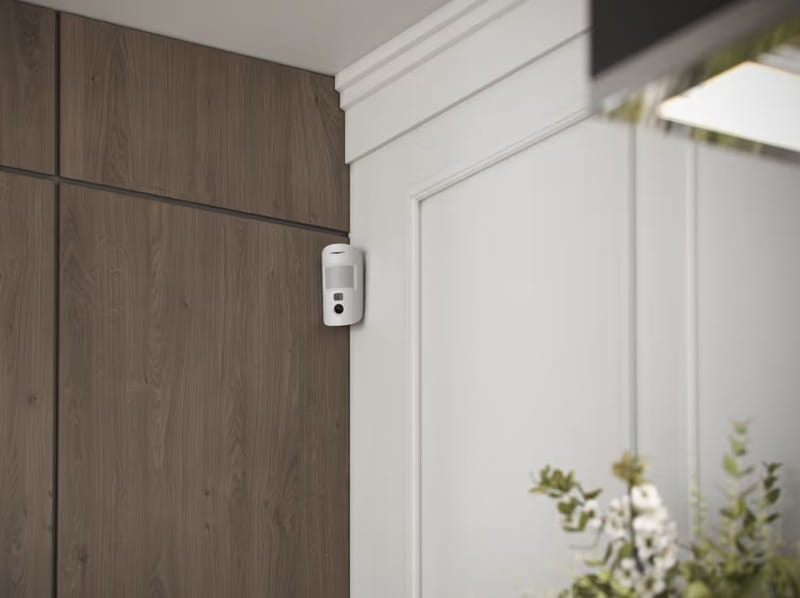 Бездротовий датчик руху Ajax HDR MotionCam Jeweller White