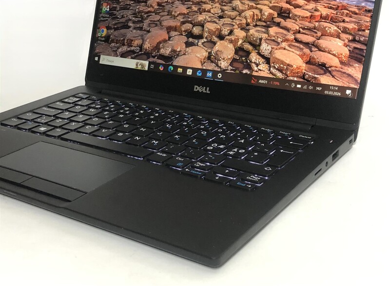 Ноутбук Dell Latitude 7370 / 13.3" FullHD IPS / m7-6Y75 / 8GB / 256GB SSD / Win10Pro / Backlight - Б/в